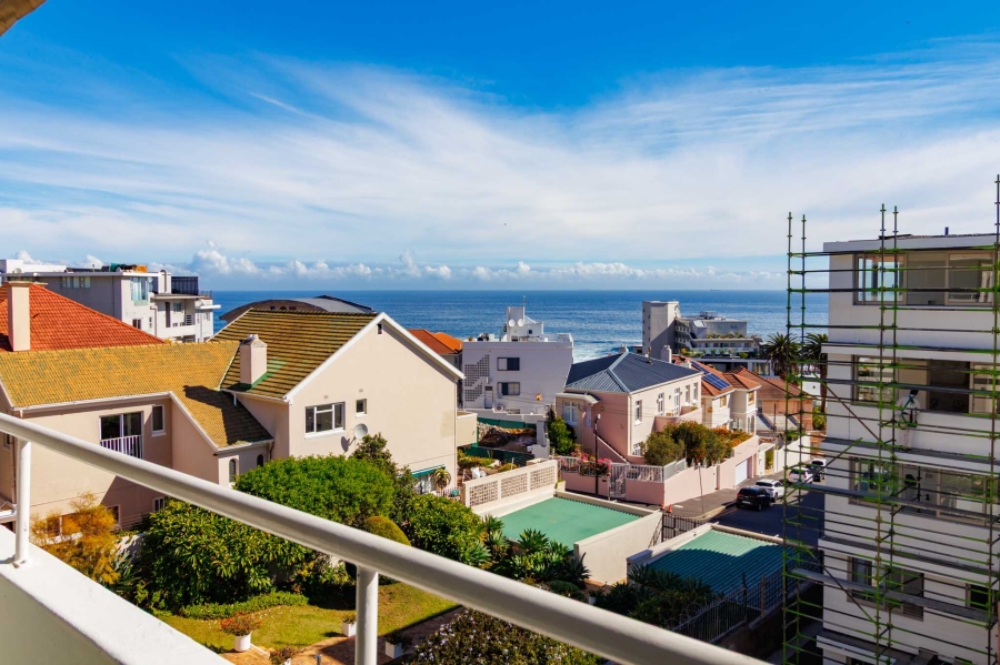 To Let 2 Bedroom Property for Rent in Bantry Bay Western Cape